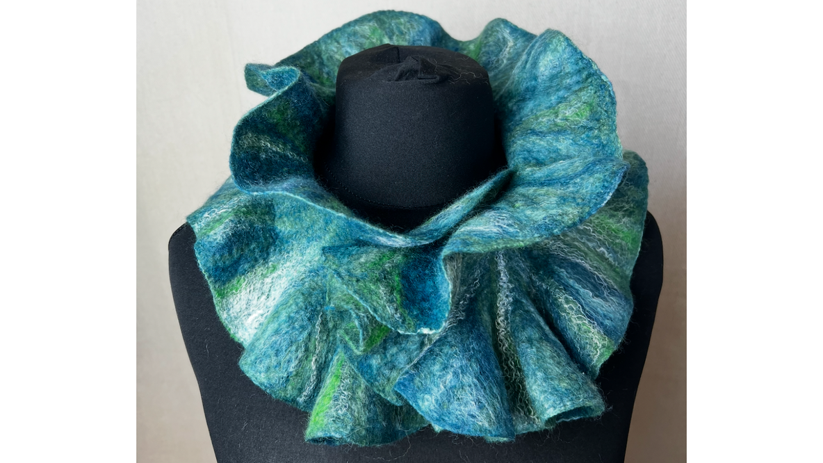 Sea Breeze Scarf. Wet Felted Workshop